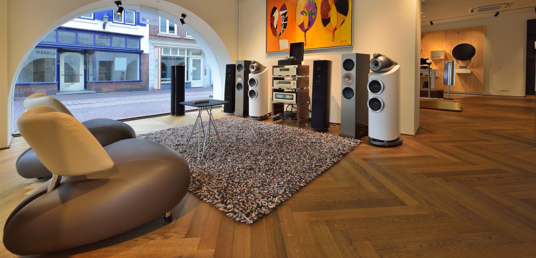 Poulissen Accuphase Bowers Wilkins