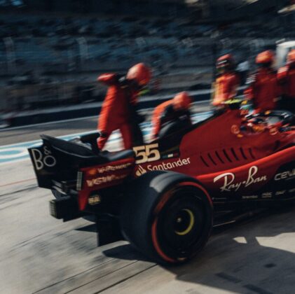 Bang & Olufsen Scuderia Ferrari