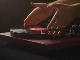 Pro-Ject Debut EVO 2