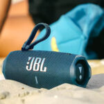 JBL Flip 7 en Charge 6 luidsprekers