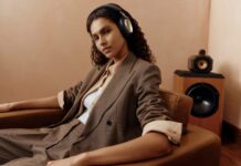 Bowers & Wilkins Px8 S2