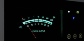 T+A A 3100 HV-eindversterker en de SDX 3100 HV-streamingvoorversterker/DAC T+A A 3100 HV