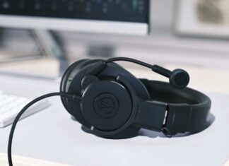 Audio-Technica ATH-M20xSTS hoofdtelefoon met 40mm-drivers en AT20-microfoon Audio-Technica ATH-M20xSTS
