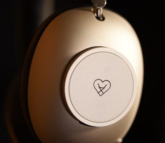 Review Loewe Leo hoofdtelefoon, een intelligente en persoonlijke reisgezel die Duits meesterschap combineert met een fantastisch design Loewe Leo review